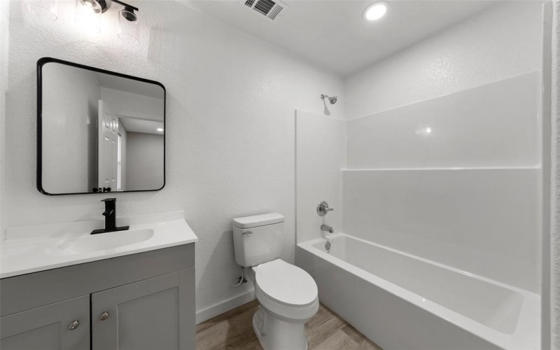 1905 Sanger Avenue, Waco, TX 76707, 4 Habitaciones Habitaciones , ,5 BañosBaños,Residential,En Venta,1905 Sanger Avenue,0,21171688