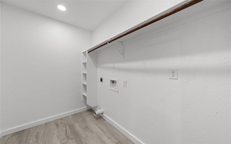 1905 Sanger Avenue, Waco, TX 76707, 4 Habitaciones Habitaciones , ,5 BañosBaños,Residential,En Venta,1905 Sanger Avenue,0,21171688