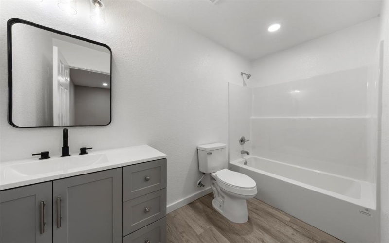 1909 Sanger Avenue, Waco, TX 76707, 4 Habitaciones Habitaciones , ,5 BañosBaños,Residential,En Venta,1909 Sanger Avenue,0,21171690