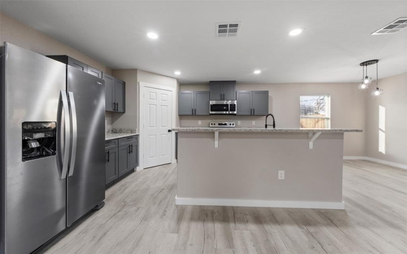 1909 Sanger Avenue, Waco, TX 76707, 4 Habitaciones Habitaciones , ,5 BañosBaños,Residential,En Venta,1909 Sanger Avenue,0,21171690