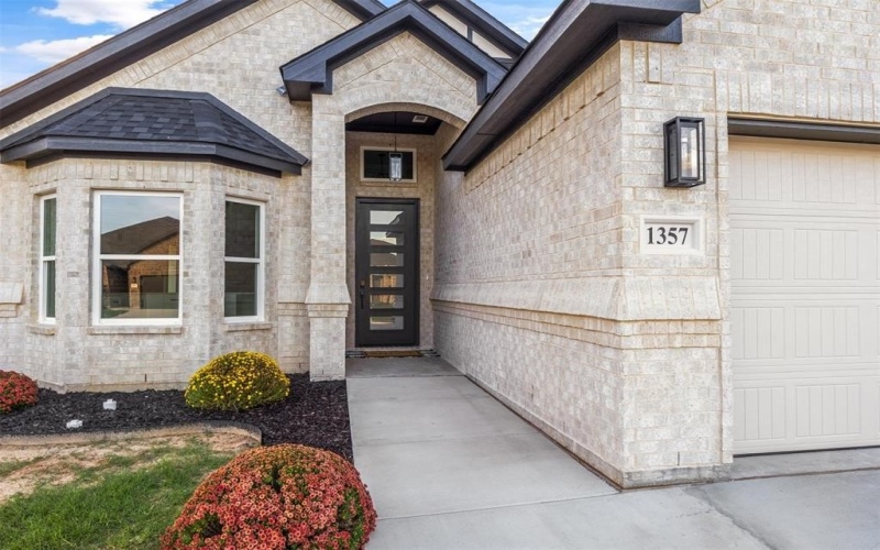 1357 Beach Drive, Pelican Bay, TX 76020, 3 Habitaciones Habitaciones , ,2 BañosBaños,Residential,En Venta,1357 Beach Drive,0,21171926