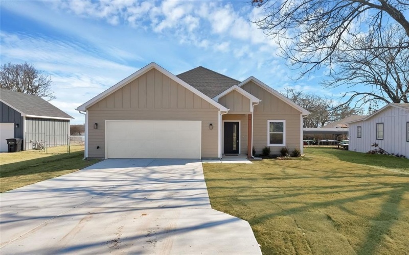 175 Harris Harbor Road, East Tawakoni, TX 75472, 3 Bedrooms Bedrooms, ,2 BathroomsBathrooms,Residential,For Sale,175 Harris Harbor Road,0,21171984