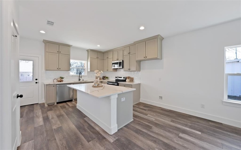 175 Harris Harbor Road, East Tawakoni, TX 75472, 3 Bedrooms Bedrooms, ,2 BathroomsBathrooms,Residential,For Sale,175 Harris Harbor Road,0,21171984