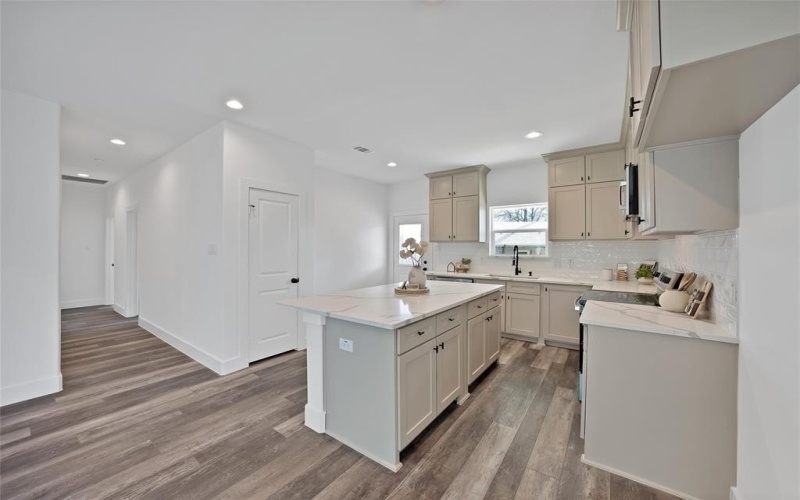 175 Harris Harbor Road, East Tawakoni, TX 75472, 3 Bedrooms Bedrooms, ,2 BathroomsBathrooms,Residential,For Sale,175 Harris Harbor Road,0,21171984