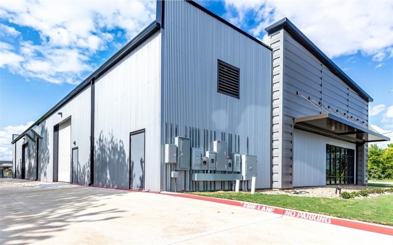 2309 A Gallagher Drive, Sherman, TX 75090, ,Commercial Sale,En Venta,2309 A Gallagher Drive,20619120