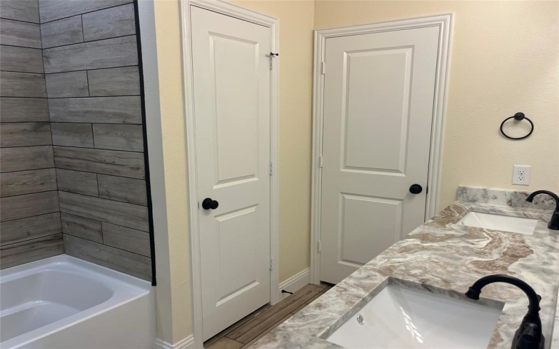 5332 Booker T Street, Fort Worth, TX 76105, 4 Bedrooms Bedrooms, ,2 BathroomsBathrooms,Residential,For Sale,5332 Booker T Street,0,21172028