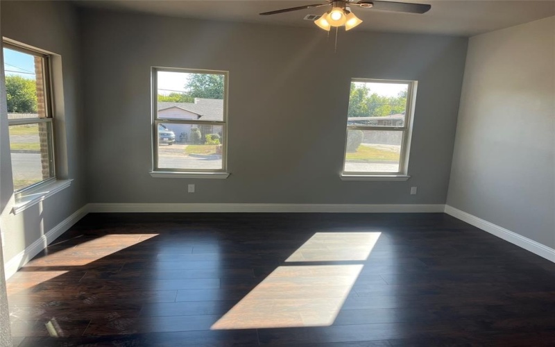 4340 M Avenue, Fort Worth, TX 76105, 3 Habitaciones Habitaciones , ,2 BañosBaños,Residential,En Venta,4340 M Avenue,0,21172048