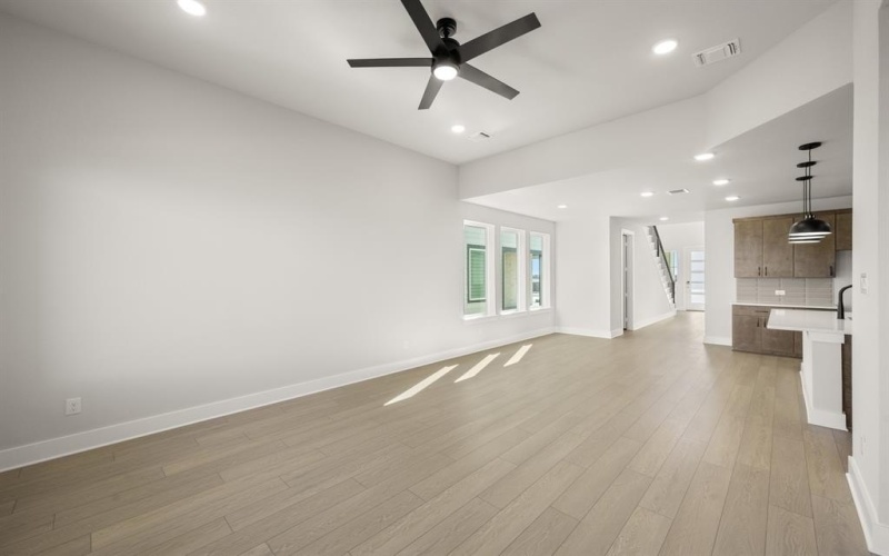 7420 Summer Sunset Drive, Denton, TX 76249, 4 Habitaciones Habitaciones , ,2 BañosBaños,Residential,En Venta,7420 Summer Sunset Drive,0,21172329