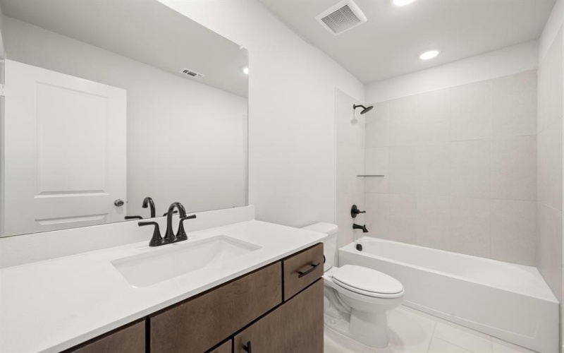 7420 Summer Sunset Drive, Denton, TX 76249, 4 Habitaciones Habitaciones , ,2 BañosBaños,Residential,En Venta,7420 Summer Sunset Drive,0,21172329