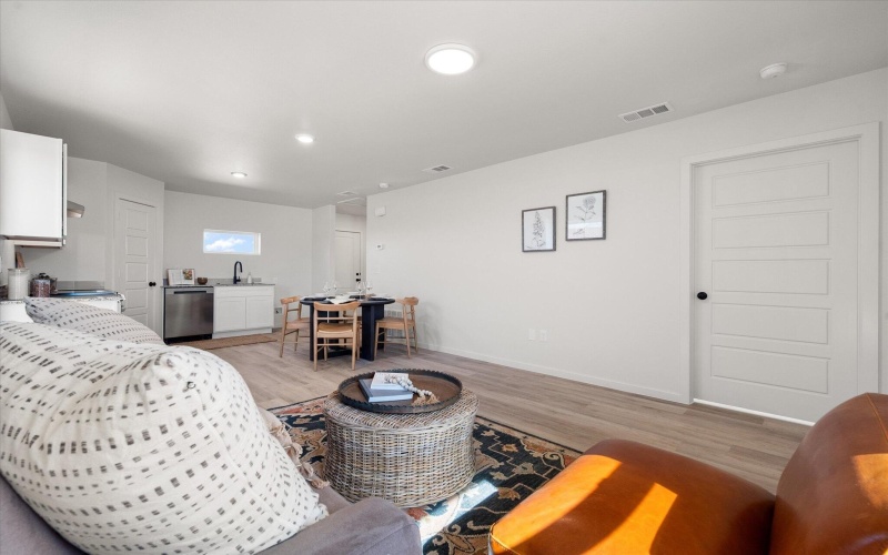 5506 Smith Street, Lubbock, TX 79416, 1 Dormitorio Habitaciones , ,1 BañoBaños,Residential,En Venta,5506 Smith Street,0,202601638