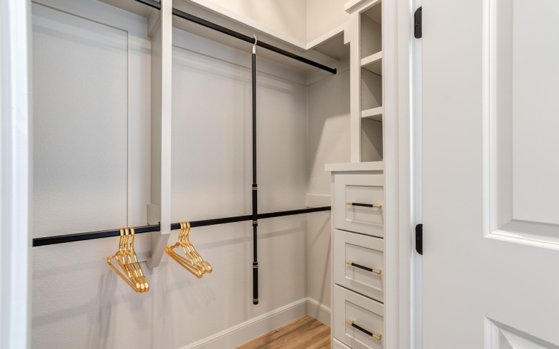 4925 138th Place, Lubbock, TX 79423, 4 Habitaciones Habitaciones , ,5 BañosBaños,Residential,En Venta,4925 138th Place,0,202601653