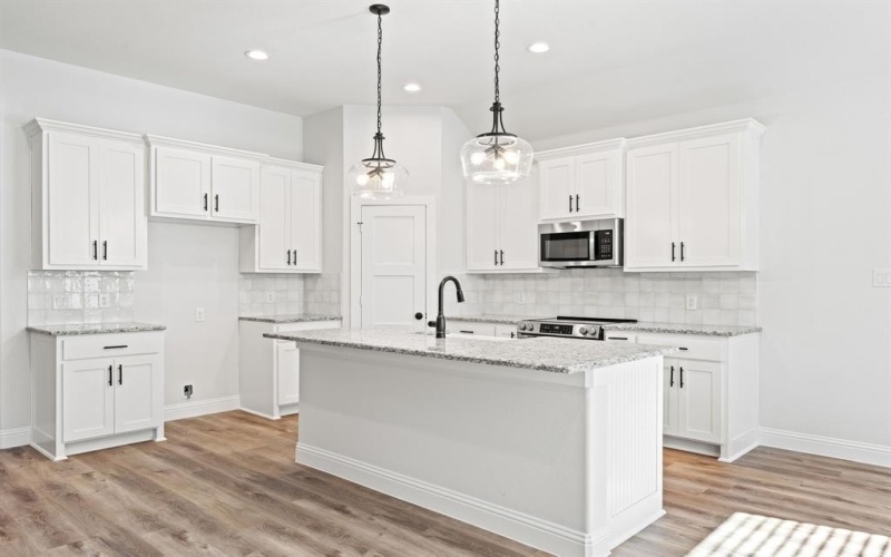 103 Maverick Lane, Pilot Point, TX 76258, 4 Bedrooms Bedrooms, ,2 BathroomsBathrooms,Residential,For Sale,103 Maverick Lane,20540134