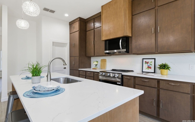 7801 Yellow Bark, Selma, TX 78154, 4 Habitaciones Habitaciones , ,2 BañosBaños,Residential,En Venta,7801 Yellow Bark,0,1939390