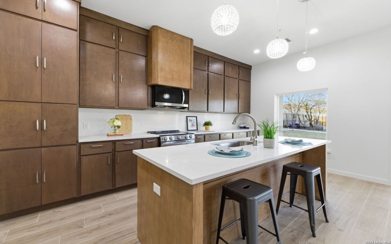 7801 Yellow Bark, Selma, TX 78154, 4 Habitaciones Habitaciones , ,2 BañosBaños,Residential,En Venta,7801 Yellow Bark,0,1939390