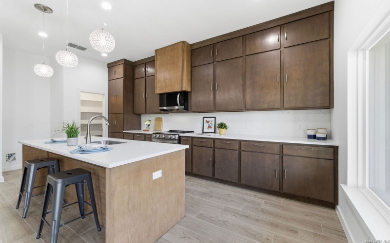 7801 Yellow Bark, Selma, TX 78154, 4 Habitaciones Habitaciones , ,2 BañosBaños,Residential,En Venta,7801 Yellow Bark,0,1939390