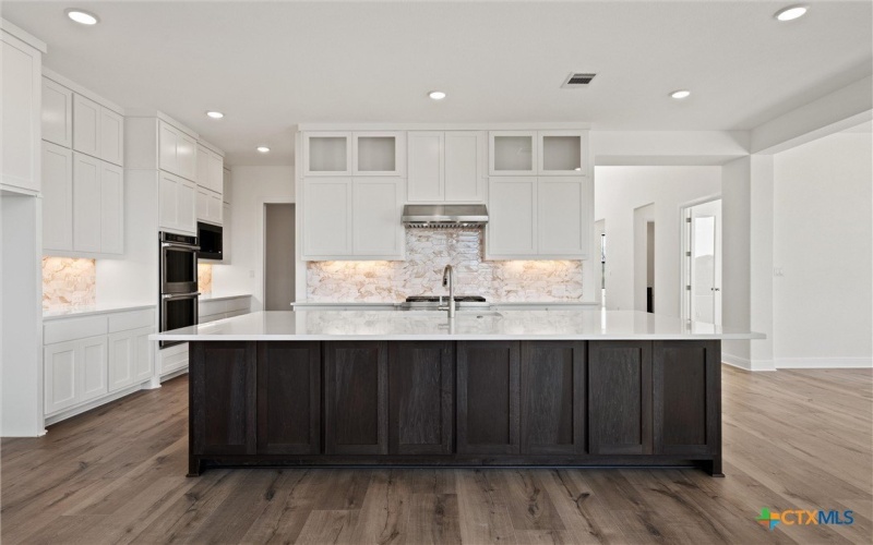 2004 Crimson Sunset Cove, Texas City, TX 78628, 5 Bedrooms Bedrooms, ,5 BathroomsBathrooms,Residential,For Sale,2004 Crimson Sunset Cove,0,603693