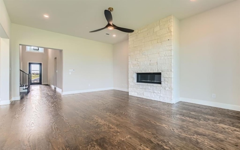1244 High, The Colony, TX 75056, 4 Bedrooms Bedrooms, ,5 BathroomsBathrooms,Residential,For Sale,1244 High,20619378