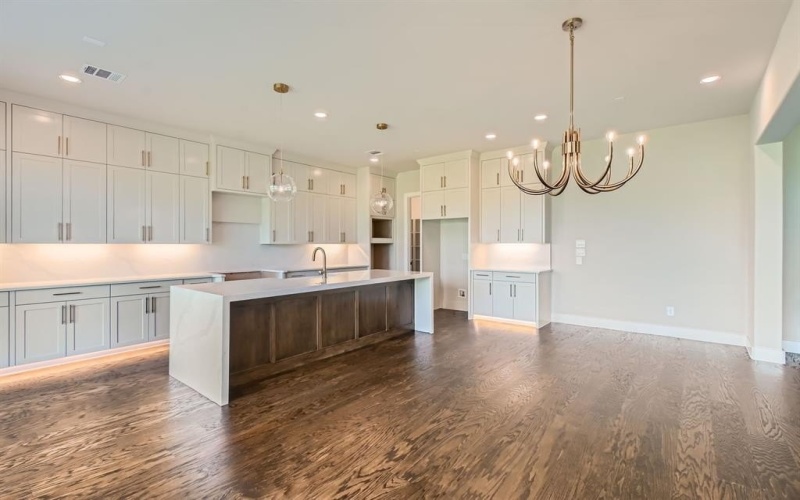 1244 High, The Colony, TX 75056, 4 Bedrooms Bedrooms, ,5 BathroomsBathrooms,Residential,For Sale,1244 High,20619378