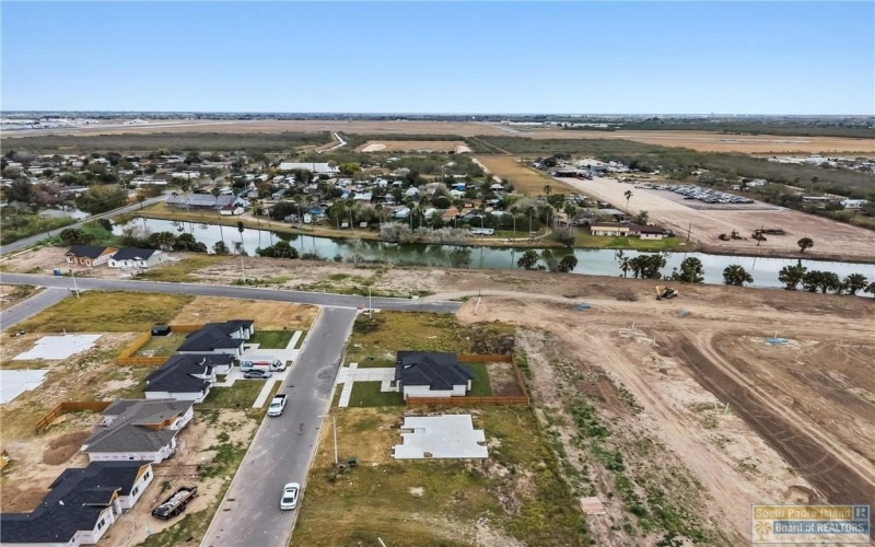 2413 Calle Moreno, Brownsville, TX 78521, 3 Bedrooms Bedrooms, ,2 BathroomsBathrooms,Residential,For Sale,2413 Calle Moreno,0,104842