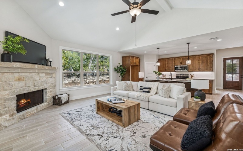 197 Bogi, Canyon Lake, TX 78133, 3 Bedrooms Bedrooms, ,2 BathroomsBathrooms,Residential,For Sale,197 Bogi,0,1939297