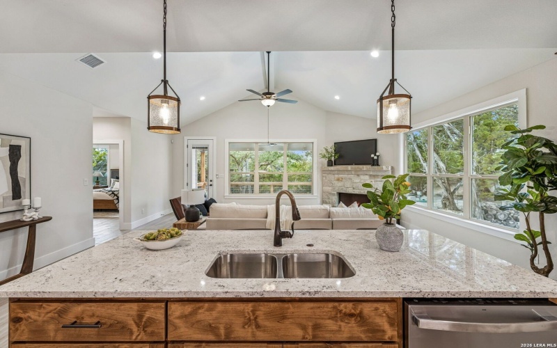 197 Bogi, Canyon Lake, TX 78133, 3 Bedrooms Bedrooms, ,2 BathroomsBathrooms,Residential,For Sale,197 Bogi,0,1939297