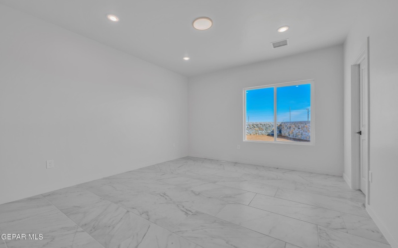 12112 Nesreen Drive, El Paso, TX 79934, 3 Bedrooms Bedrooms, ,2 BathroomsBathrooms,Residential,For Sale,12112 Nesreen Drive,0,937843