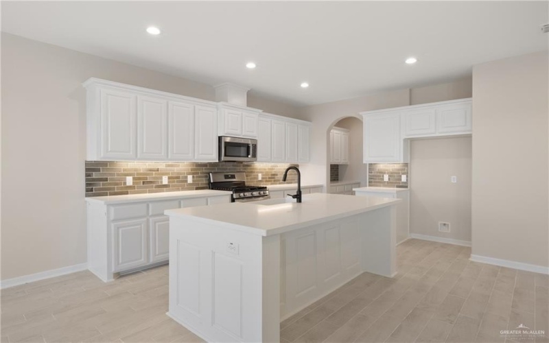 6521 Anaqua Loop, McAllen, TX 78504, 4 Bedrooms Bedrooms, ,2 BathroomsBathrooms,Residential,For Sale,6521 Anaqua Loop,0,493552