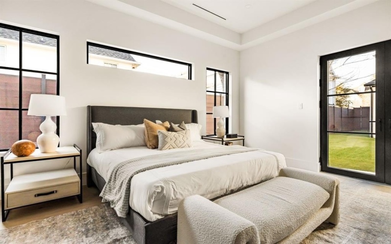 5706 Stanford Avenue, Dallas, TX 75209, 5 Habitaciones Habitaciones , ,6 BañosBaños,Residential,En Venta,5706 Stanford Avenue,0,21042055