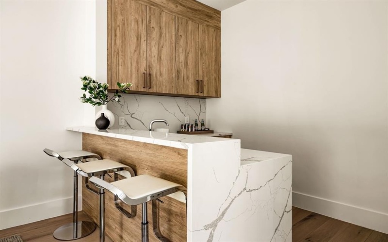 5706 Stanford Avenue, Dallas, TX 75209, 5 Habitaciones Habitaciones , ,6 BañosBaños,Residential,En Venta,5706 Stanford Avenue,0,21042055