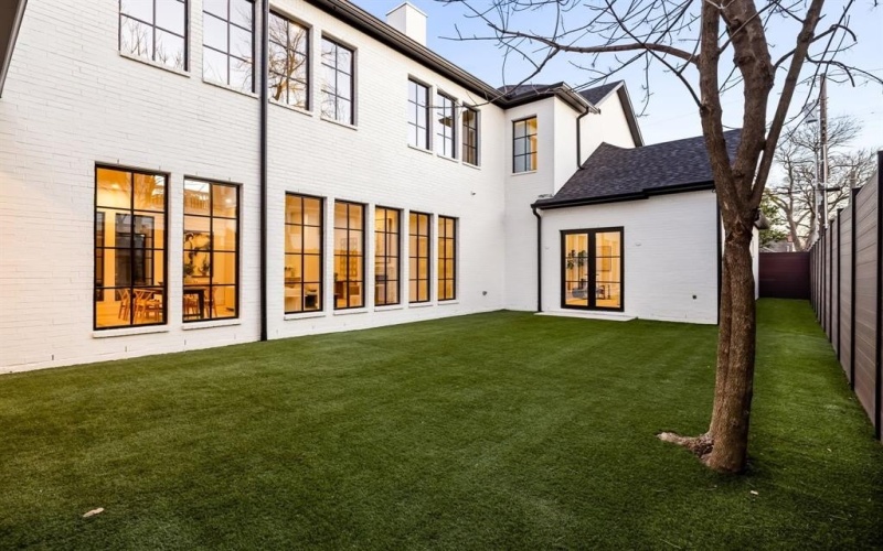 5706 Stanford Avenue, Dallas, TX 75209, 5 Habitaciones Habitaciones , ,6 BañosBaños,Residential,En Venta,5706 Stanford Avenue,0,21042055