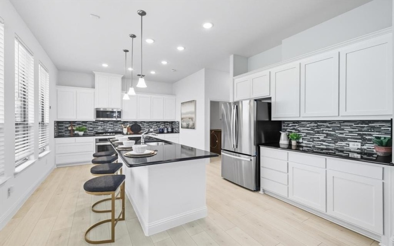 312 Cowling Drive, Little Elm, TX 75068, 5 Bedrooms Bedrooms, ,3 BathroomsBathrooms,Residential,For Sale,312 Cowling Drive,0,21144770