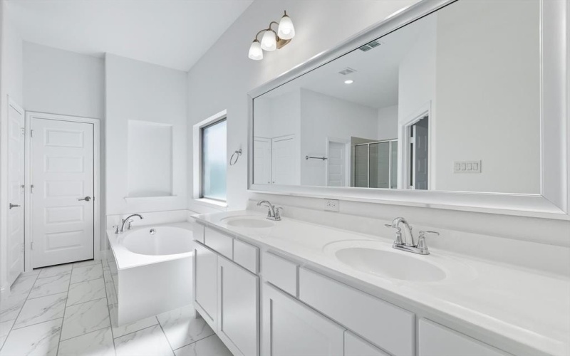 312 Cowling Drive, Little Elm, TX 75068, 5 Bedrooms Bedrooms, ,3 BathroomsBathrooms,Residential,For Sale,312 Cowling Drive,0,21144770