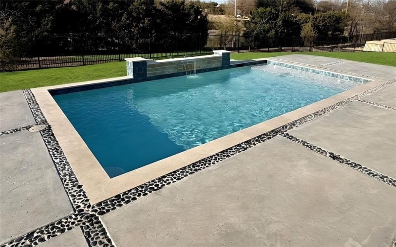 323 Longview Place, Heath, TX 75032, 4 Habitaciones Habitaciones , ,5 BañosBaños,Residential,En Venta,323 Longview Place,0,21147524