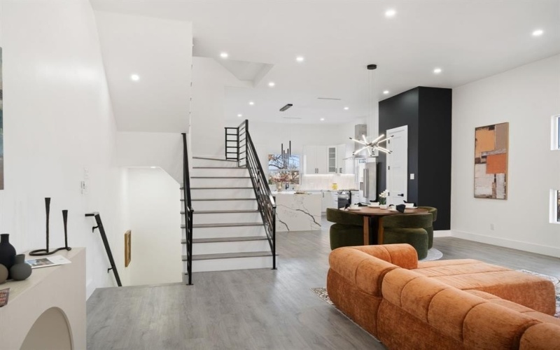 1919 Pollard Street, Dallas, TX 75208, 3 Habitaciones Habitaciones , ,3 BañosBaños,Residential,En Venta,1919 Pollard Street,0,21157671