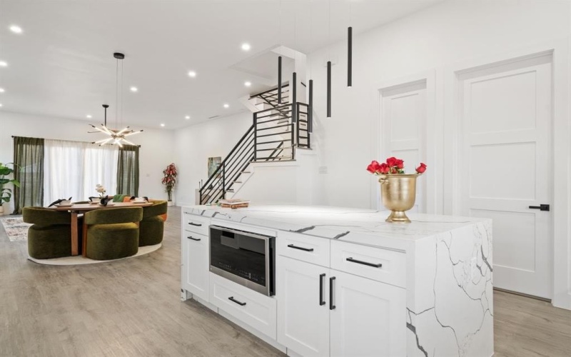 1919 Pollard Street, Dallas, TX 75208, 3 Habitaciones Habitaciones , ,3 BañosBaños,Residential,En Venta,1919 Pollard Street,0,21157671