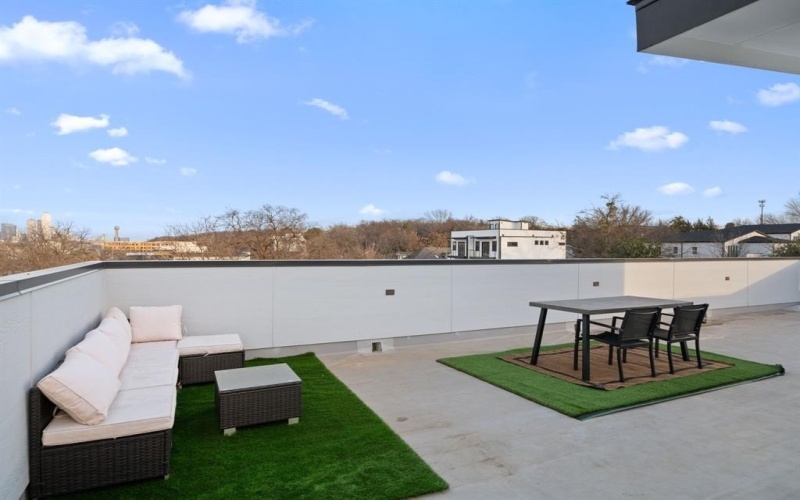 1919 Pollard Street, Dallas, TX 75208, 3 Habitaciones Habitaciones , ,3 BañosBaños,Residential,En Venta,1919 Pollard Street,0,21157671