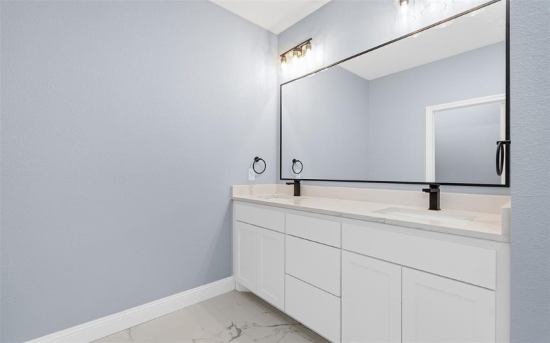 1021 Don Eve Court, Azle, TX 76020, 4 Bedrooms Bedrooms, ,2 BathroomsBathrooms,Residential,For Sale,1021 Don Eve Court,0,21160205