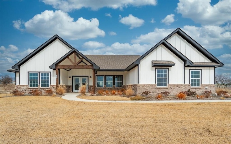 1021 Don Eve Court, Azle, TX 76020, 4 Bedrooms Bedrooms, ,2 BathroomsBathrooms,Residential,For Sale,1021 Don Eve Court,0,21160205