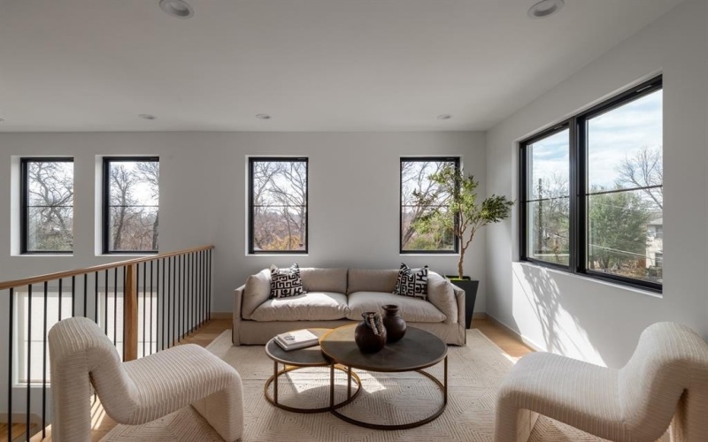 1810 Corona Street, Dallas, TX 75214, 5 Habitaciones Habitaciones , ,5 BañosBaños,Residential,En Venta,1810 Corona Street,0,21173420