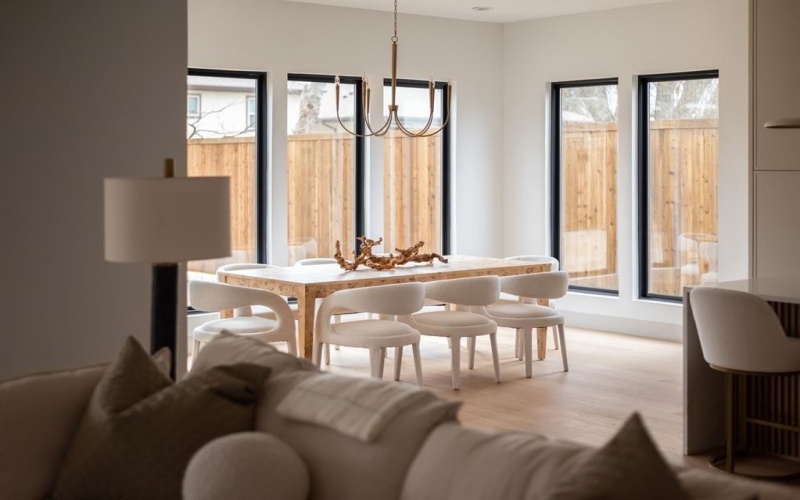 1810 Corona Street, Dallas, TX 75214, 5 Habitaciones Habitaciones , ,5 BañosBaños,Residential,En Venta,1810 Corona Street,0,21173420