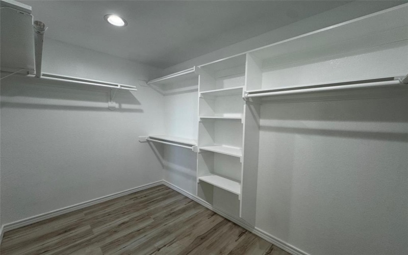 530 Lois Circle, Granbury, TX 76049, 3 Bedrooms Bedrooms, ,2 BathroomsBathrooms,Residential,For Sale,530 Lois Circle,0,21173424