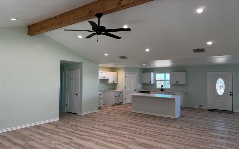 530 Lois Circle, Granbury, TX 76049, 3 Bedrooms Bedrooms, ,2 BathroomsBathrooms,Residential,For Sale,530 Lois Circle,0,21173424