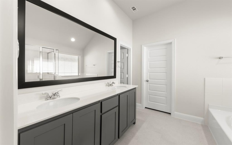 3017 Rembrandt Drive, Royse City, TX 75189, 4 Bedrooms Bedrooms, ,2 BathroomsBathrooms,Residential,For Sale,3017 Rembrandt Drive,0,21173508