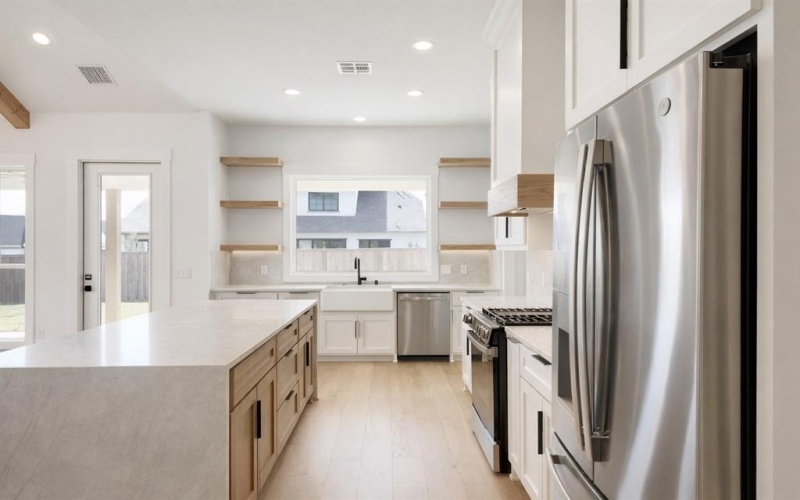 2033 Nichole Boulevard, Pottsboro, TX 75076, 4 Habitaciones Habitaciones , ,3 BañosBaños,Residential,En Venta,2033 Nichole Boulevard,0,21164075