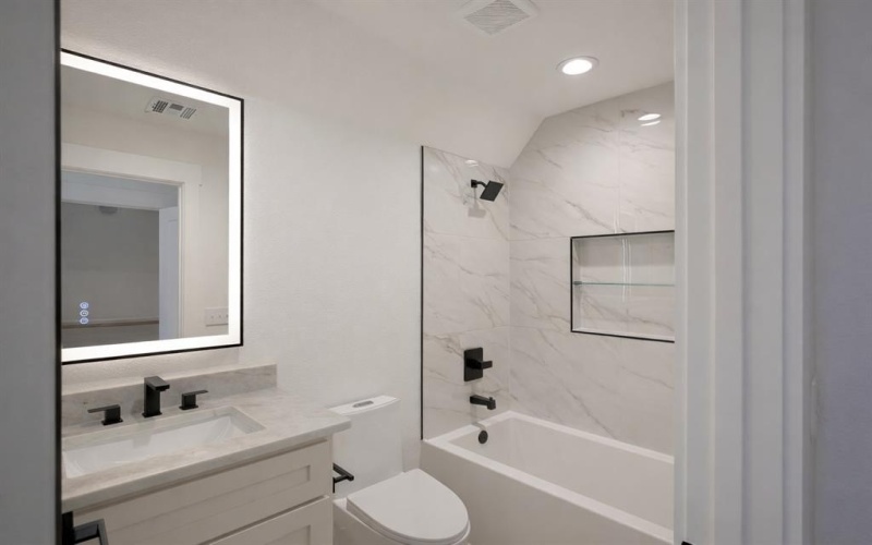 2033 Nichole Boulevard, Pottsboro, TX 75076, 4 Habitaciones Habitaciones , ,3 BañosBaños,Residential,En Venta,2033 Nichole Boulevard,0,21164075