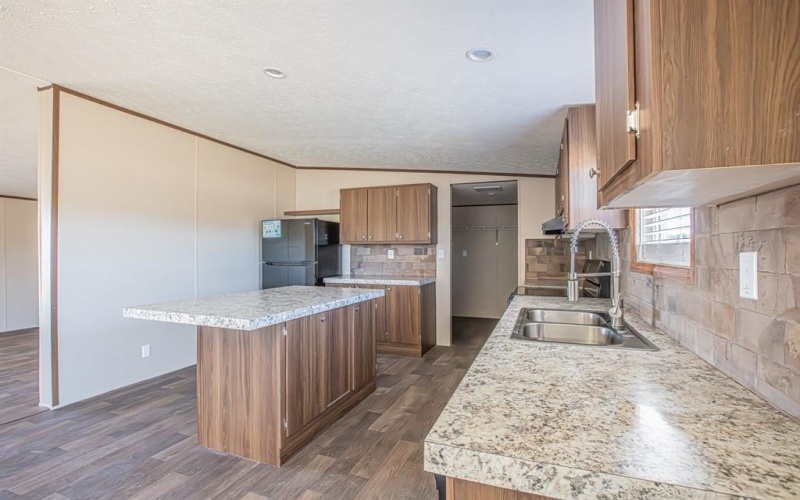 245 Lelon Lane, Springtown, TX 76082, 5 Habitaciones Habitaciones , ,3 BañosBaños,Residential,En Venta,245 Lelon Lane,0,21164220