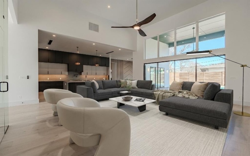 11232 Hillcrest Road, Dallas, TX 75230, 4 Bedrooms Bedrooms, ,6 BathroomsBathrooms,Residential,For Sale,11232 Hillcrest Road,0,21167912