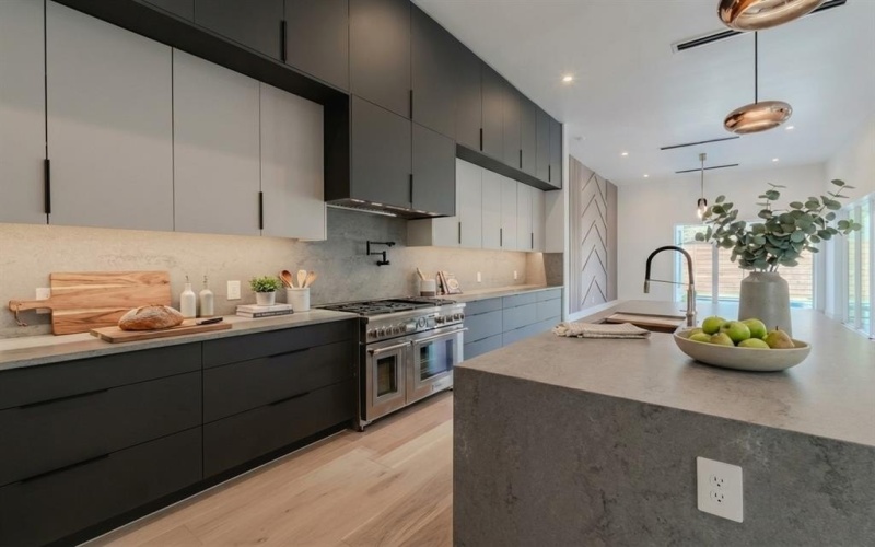 11232 Hillcrest Road, Dallas, TX 75230, 4 Bedrooms Bedrooms, ,6 BathroomsBathrooms,Residential,For Sale,11232 Hillcrest Road,0,21167912