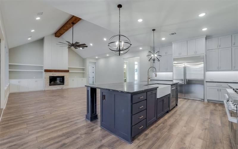 4031 Waters Edge Drive, Midlothian, TX 76065, 4 Habitaciones Habitaciones , ,3 BañosBaños,Residential,En Venta,4031 Waters Edge Drive,0,21168224