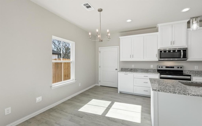 709 3rd Street, Bridgeport, TX 76426, 3 Bedrooms Bedrooms, ,2 BathroomsBathrooms,Residential,For Sale,709 3rd Street,0,21168297